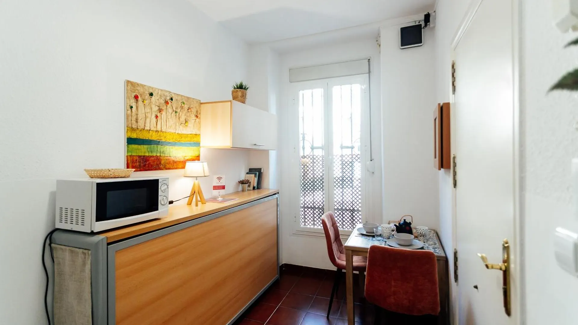 Alohamundi Joaquin Costa Apartment Seville