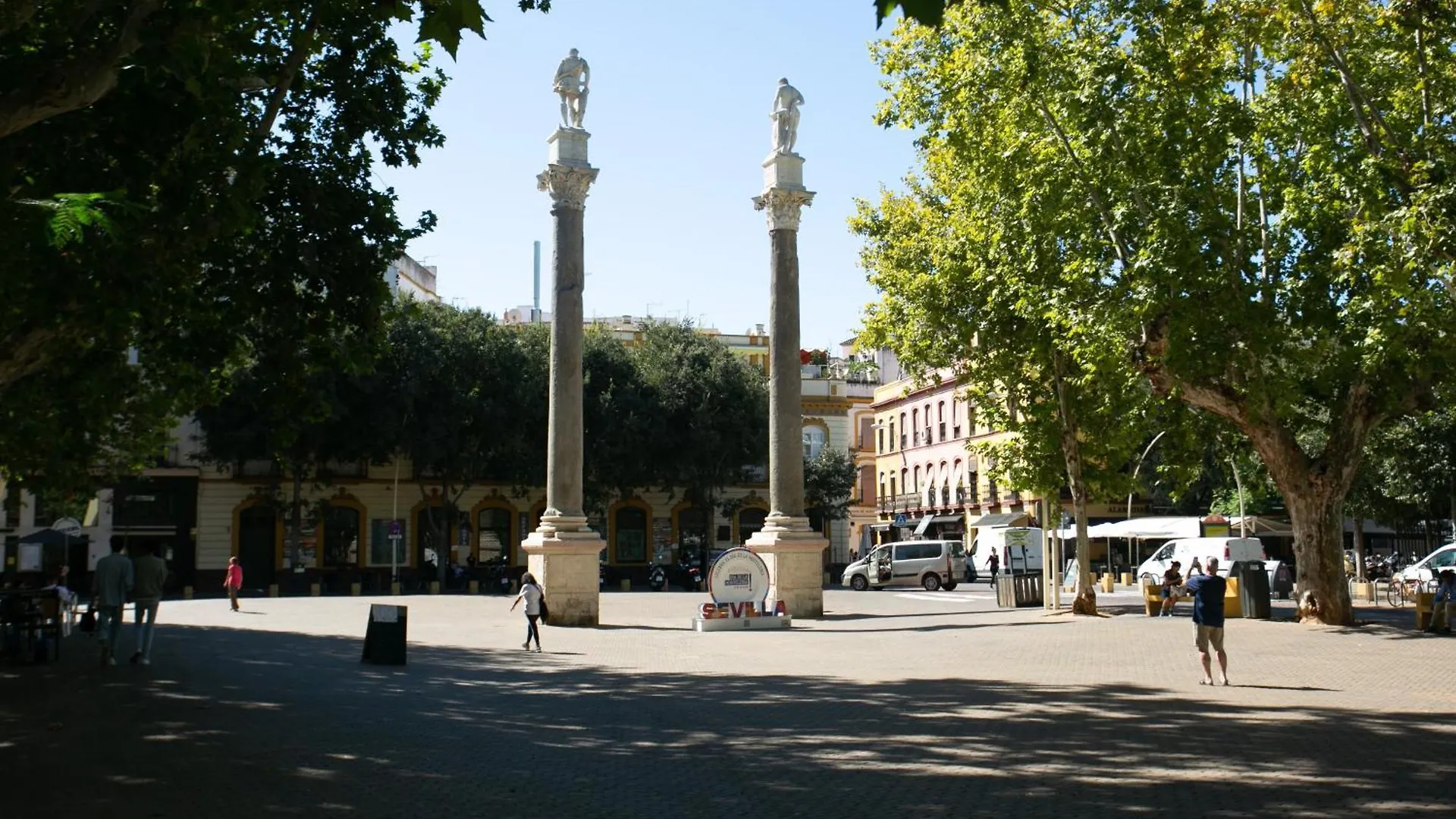 Alohamundi Joaquin Costa Apartment Seville